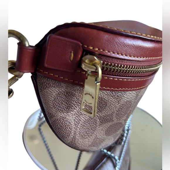 Coach Bethany Belt Bag In Signature Canvas - Picture 4 of 7